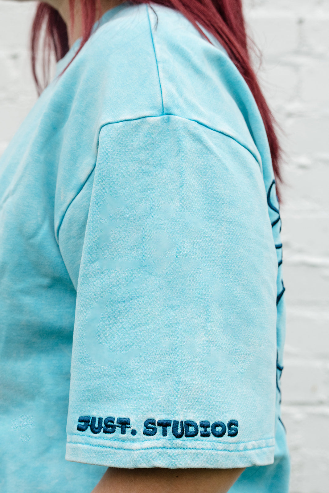 RELAXED FIT BLUE TEE