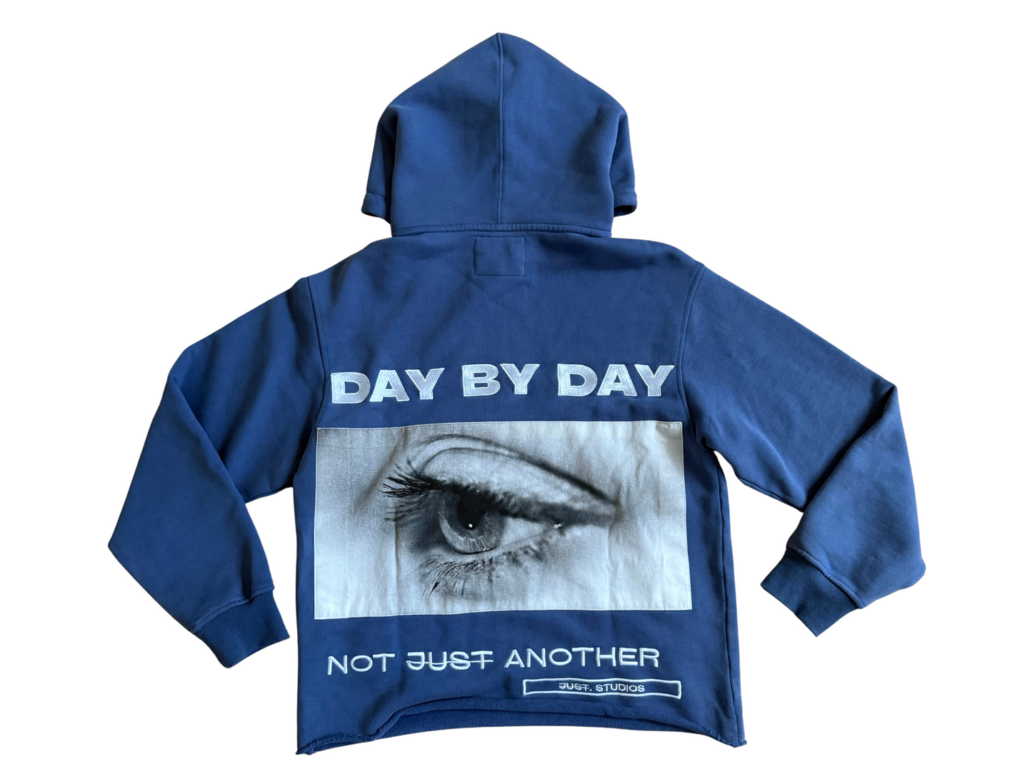 EMBROIDERED HOODIE