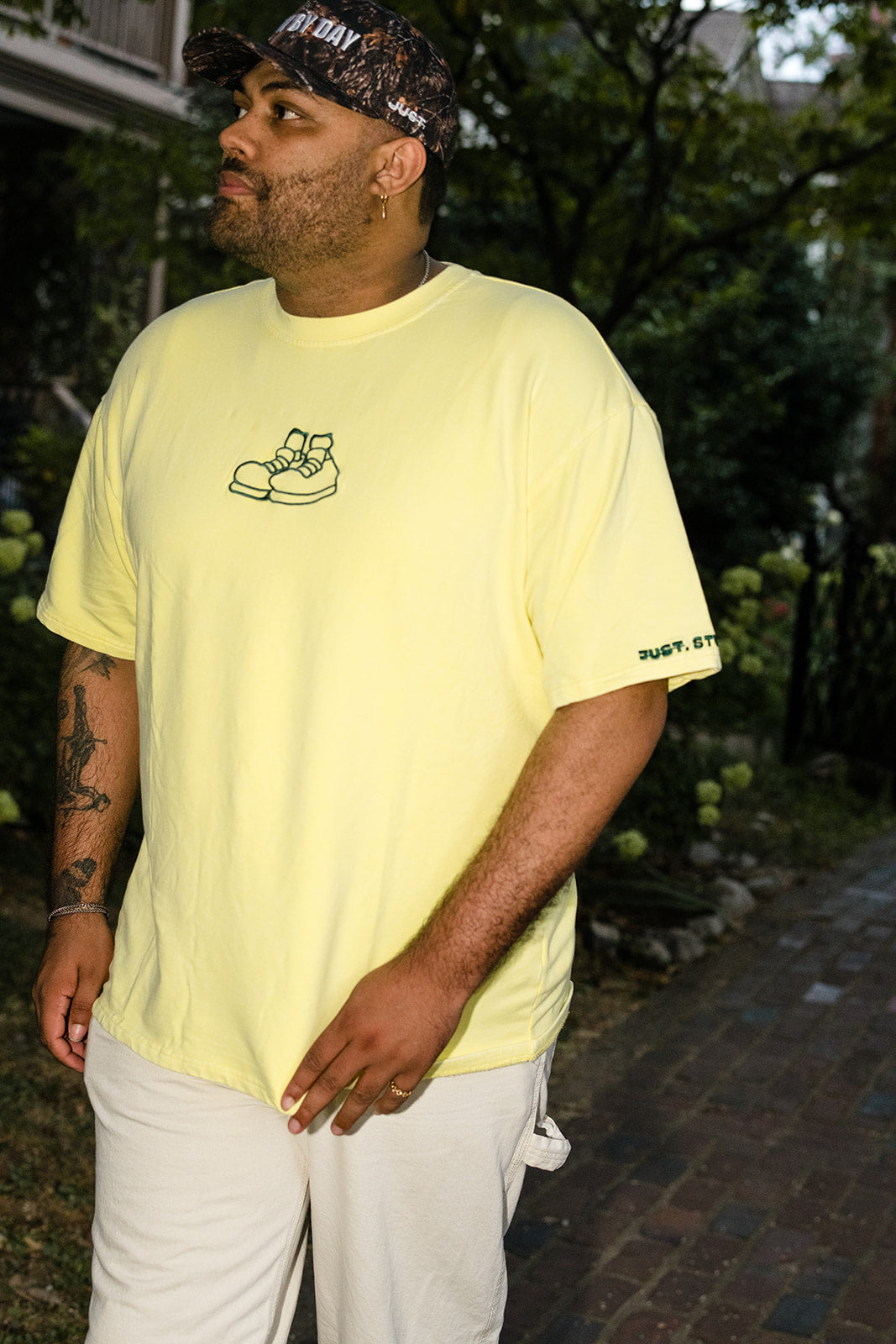 RELAXED FIT YELLOW TEE