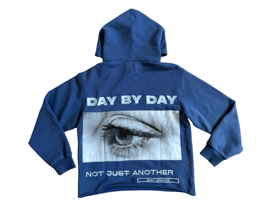 EMBROIDERED HOODIE